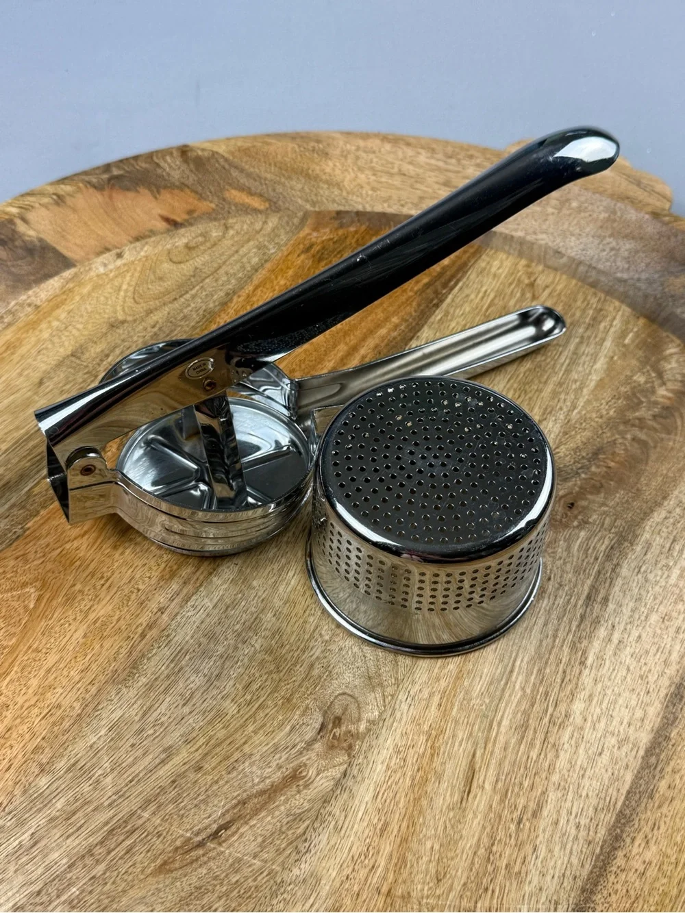 Heavy Duty Stainless Steel Potato Ricer Masher Fruit Press Kitchen Tool